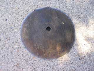 disc blade just out of cleaning solution